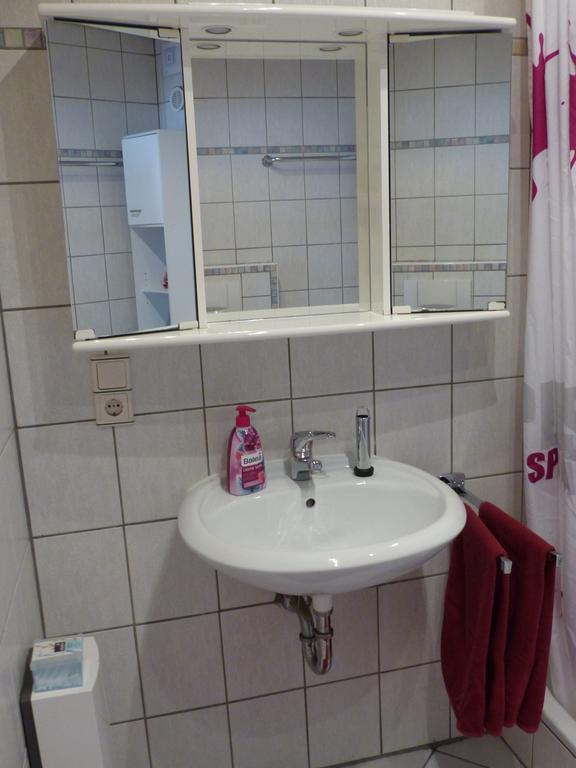 Anja'S Ferienwohnung Alken Extérieur photo